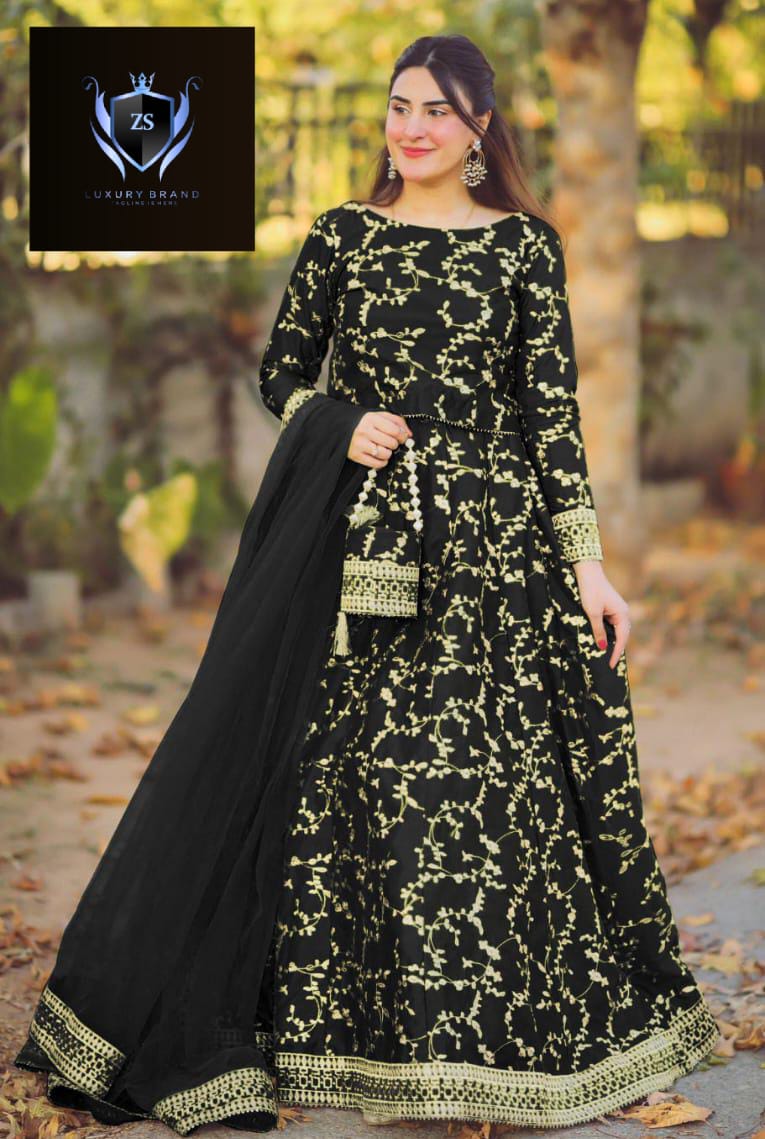 3-Piece Embroidered Top, Flared Skirt, and Ornate Dupatta with Eidi Potlii